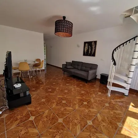 3 Cosy Bedrooms House With 4 Beds Near Paris Guest house