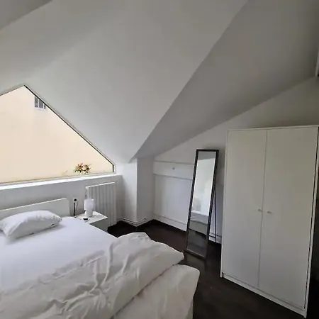 Guest house 3 Cosy Bedrooms House With 4 Beds Near Paris Deuil-la-Barre